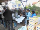 Un groupe de japonais découvre le bodoyon chaud à la cannelle